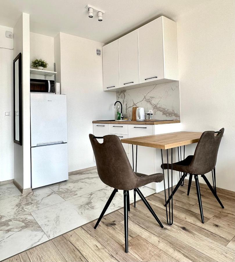 Mirovski Apartment Варшава Екстериор снимка